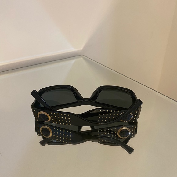 VERSACE SUNGLASSES BLK GOLD - Picture 5 of 8